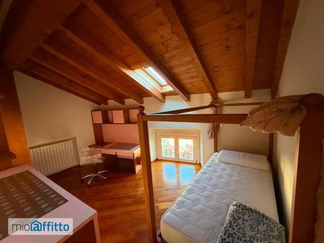 Appartamento in affitto a Zona Centro, Brescia