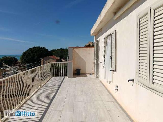 Appartamento in affitto a Granai Ducali, Gela