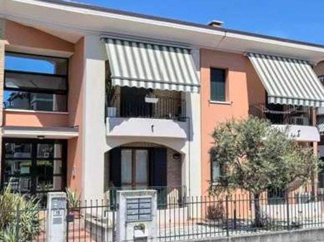 Appartamento in affitto a Brugine, Veneto