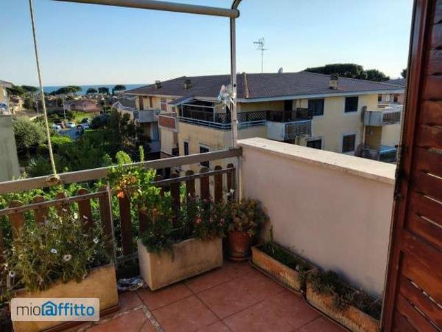 Appartamento in affitto a Marina di San Nicola, Roma Capitale