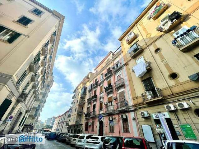 Appartamento in affitto a Municipalità 10, Campania