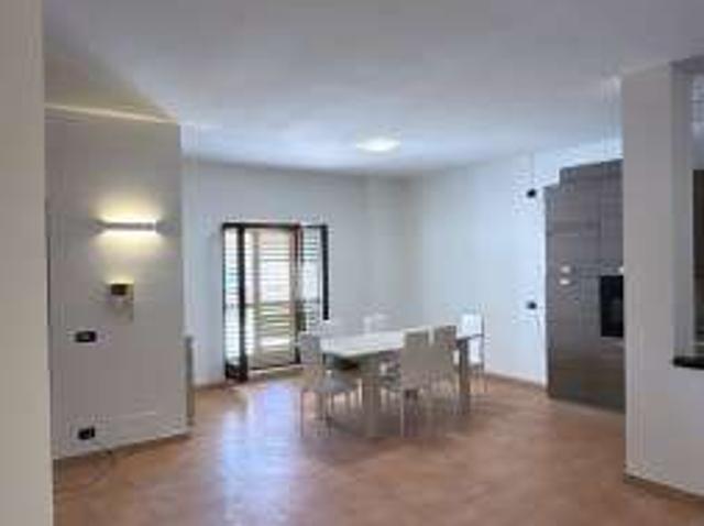 Appartamento in affitto a Carinaro, Campania