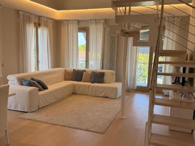Attico in affitto a Vittoria Apuana, Forte Dei Marmi