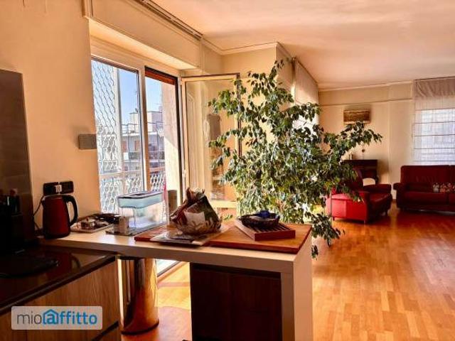 Appartamento in affitto a Municipio 2, Milano