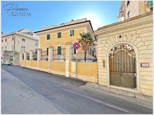 Attico in vendita a Genova