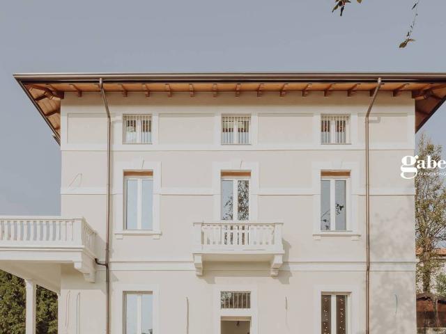 Attico in vendita a Pagnano, Merate
