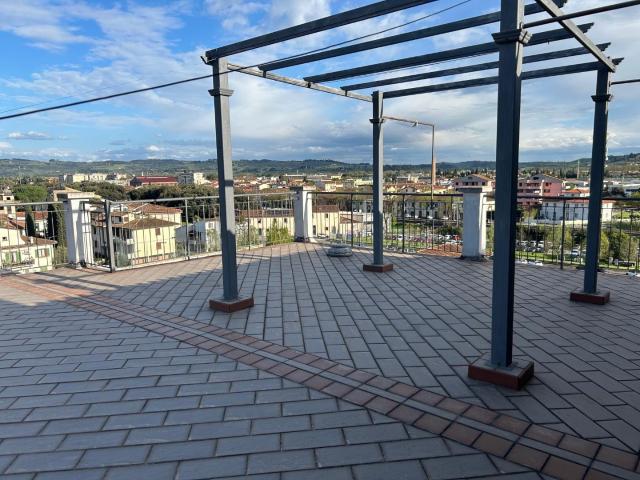 Attico in vendita a Unione dei Comuni Circondario dell'Empolese Valdelsa, Empoli