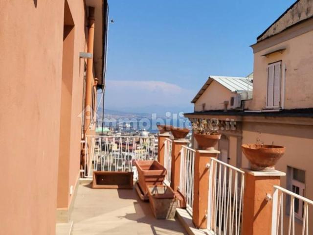Villa Indipendente in affitto a Municipalità 2, Campania