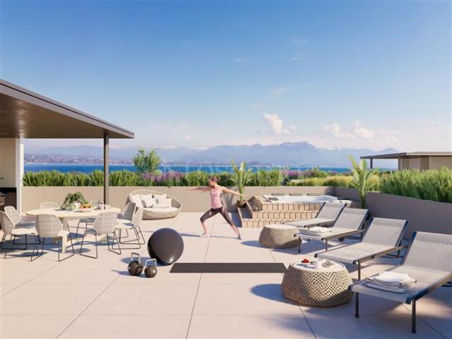 Attico in vendita a Desenzano Del Garda, Brescia