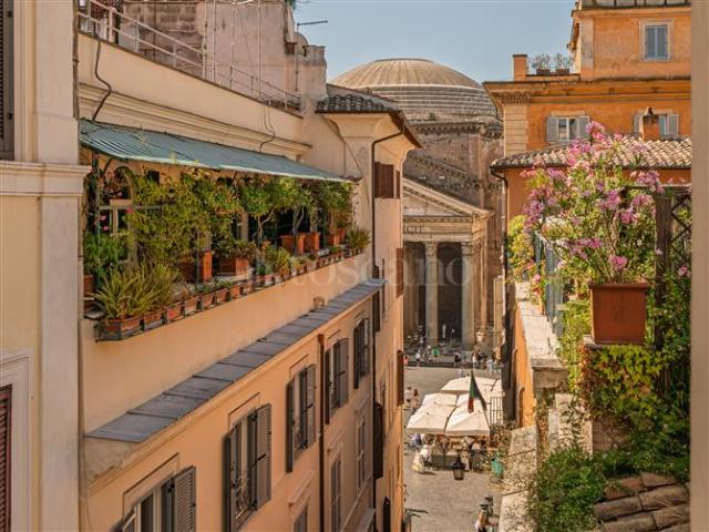 Attico in vendita a Municipio Roma I, Roma Capitale