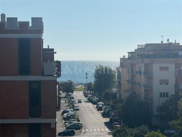 Attico in vendita a Lido di Ostia, Roma