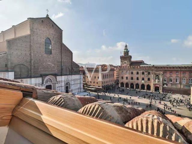 Attico in vendita a Santo Stefano, Bologna