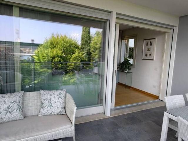 Attico in vendita a Desenzano Del Garda, Lombardia