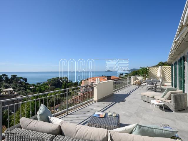 Attico in vendita a La Serra, Lerici