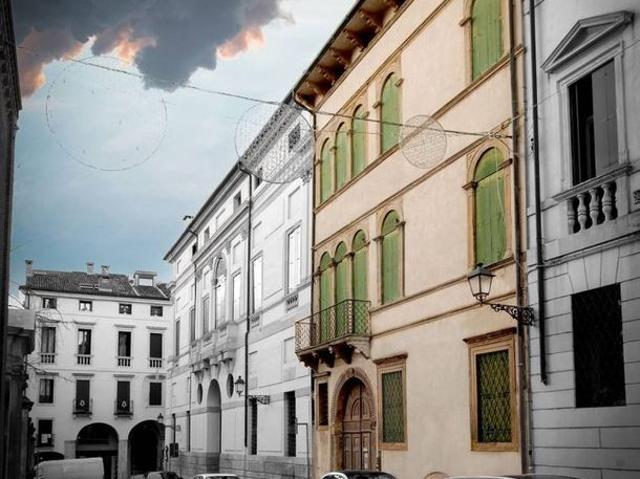 Attico in vendita a Vicenza, Veneto