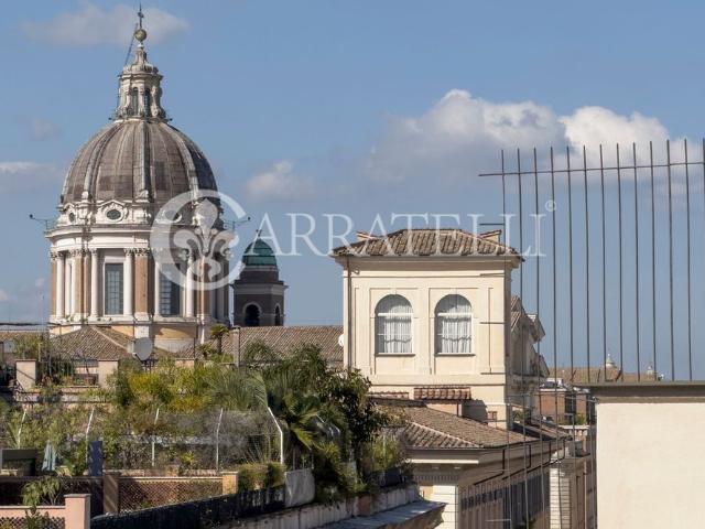 Attico in vendita a Municipio Roma I, Roma Capitale