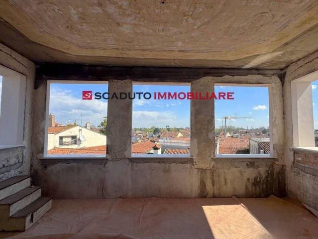 Attico in vendita a Vicenza, Veneto