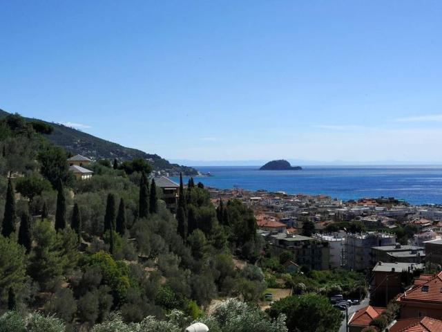 Attico in vendita a Alassio, Liguria