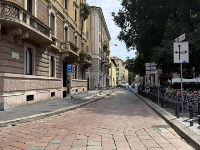 Attico in vendita a Milano, Lombardia