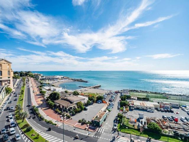 Attico in vendita a Medio Levante, Serra Riccò