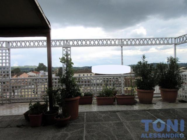 Attico in affitto a Serravalle, Empoli