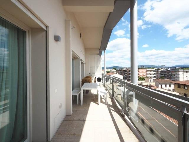 Attico in affitto a Quartiere 2, Firenze