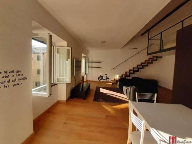 Attico in affitto a Medio Ponente, Serra Riccò