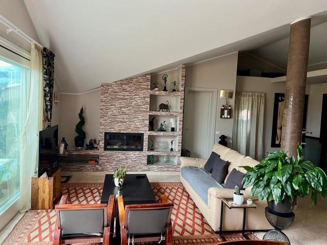 Attico in affitto a Montemurlo, Toscana