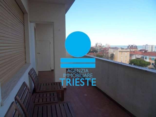 Attico in affitto a Centro Storico, Marche