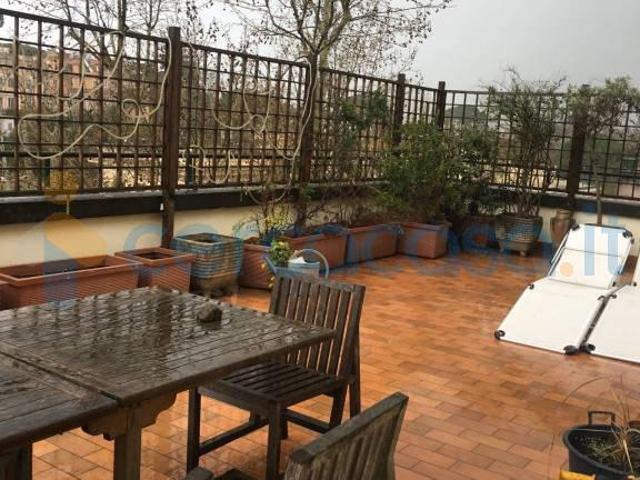 Appartamento in affitto a Axa, Roma Capitale