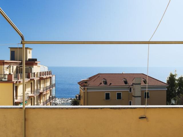 Attico in affitto a Cogoleto, Liguria