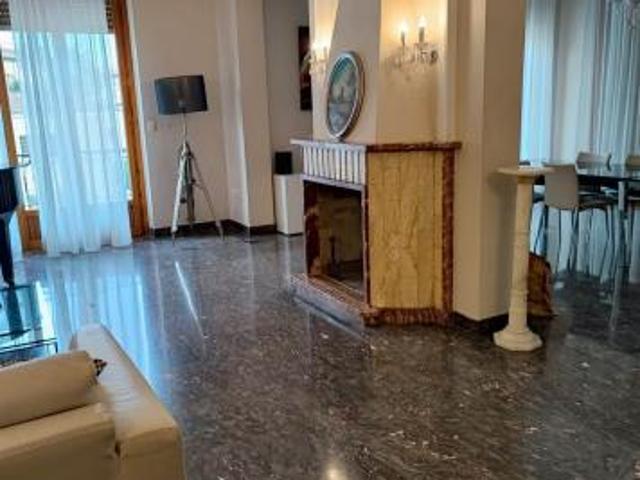 Attico in affitto a Quartiere 4, Firenze