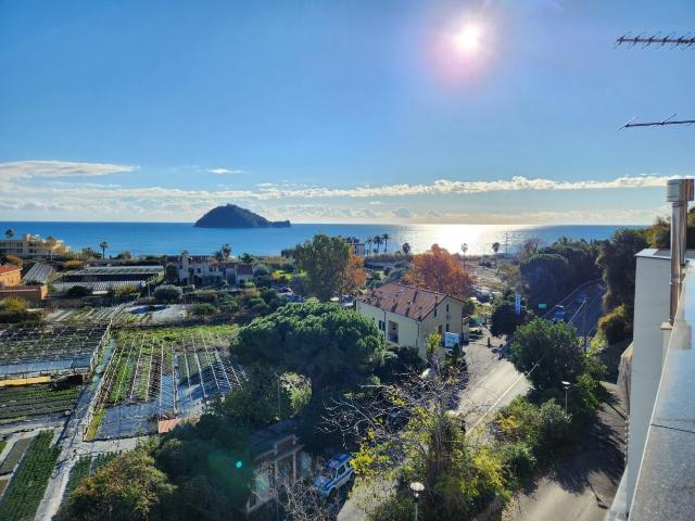 Attico in vendita a Alassio, Liguria