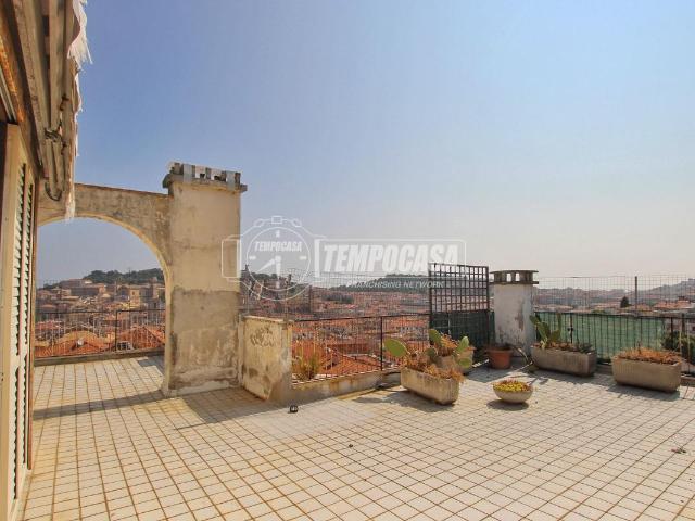 Attico in vendita a Capodimonte, Marche