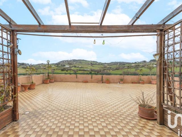 Attico in vendita a Marche, Ancona