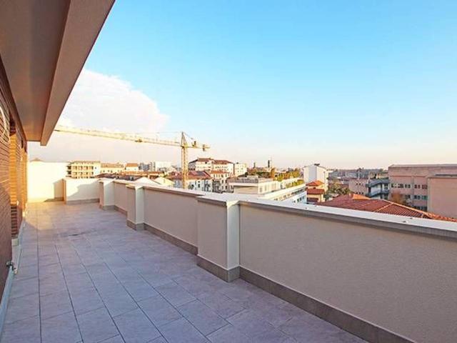 Attico in vendita a Borgo Palazzo, Bergamo