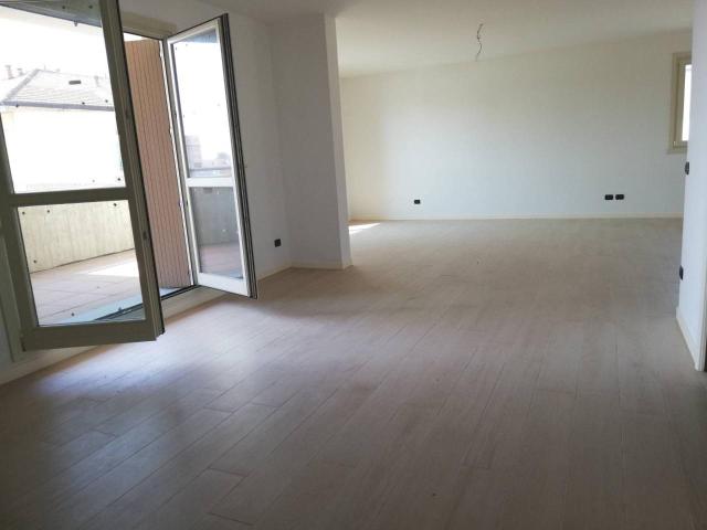 Attico in vendita a Borgo Palazzo, Bergamo