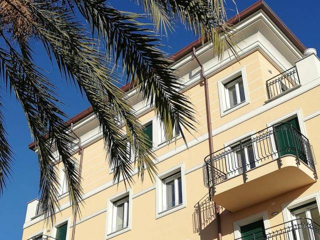 Attico in vendita a Bordighera, Liguria
