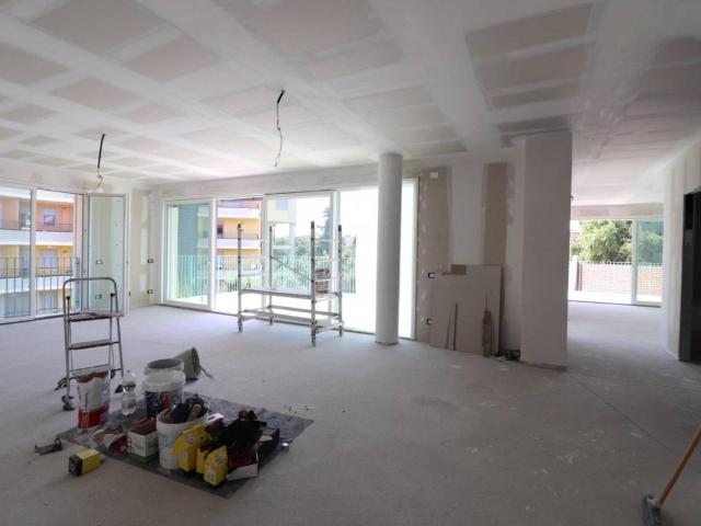 Attico in vendita a Busto Arsizio, Lombardia