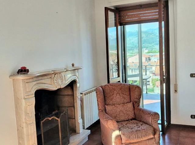 Attico in vendita a Marina di Carrara, Carrara