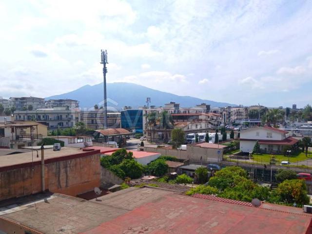 Attico in vendita a Casalnuovo Di Napoli, Campania
