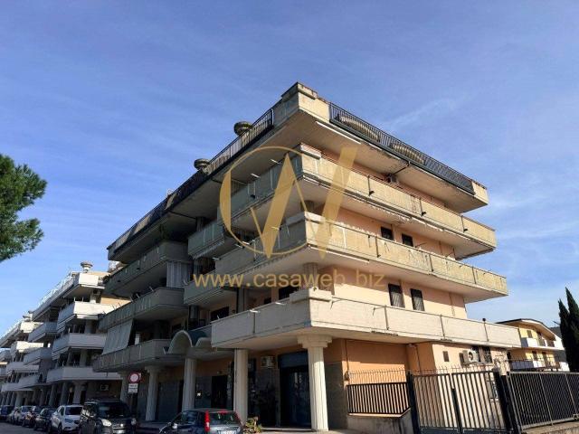 Attico in vendita a Casapulla, Campania