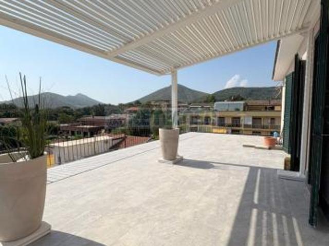 Attico in vendita a Caserta, Campania