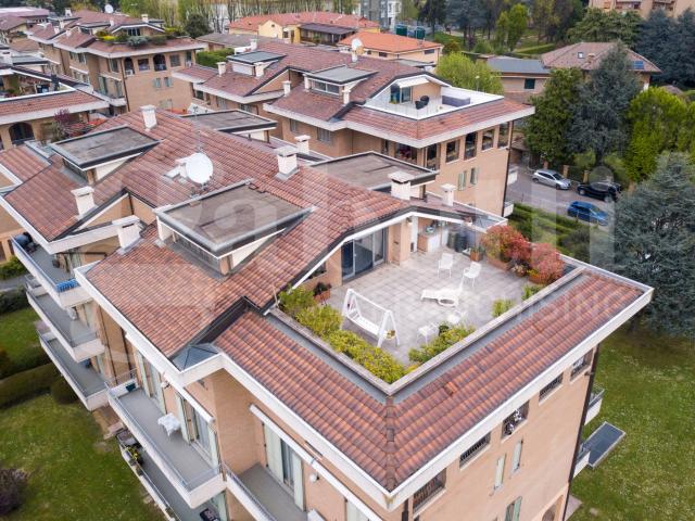Attico in vendita a Cesano Maderno, Lombardia