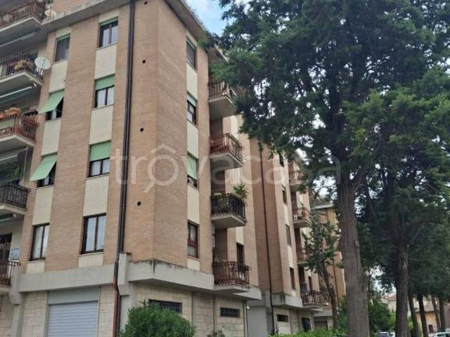 Attico in vendita a Foligno, Umbria