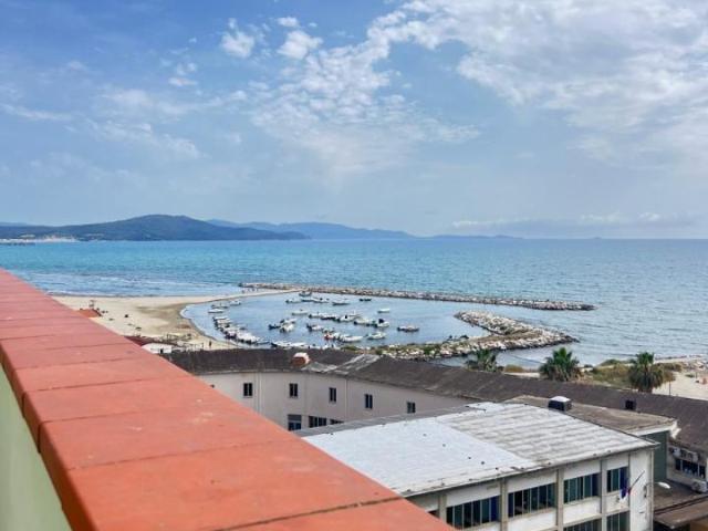 Attico in vendita a Centro, Follonica