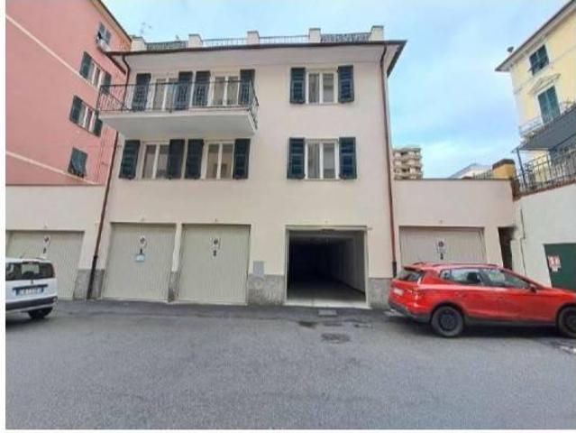 Attico in vendita a Medio Ponente, Serra Riccò