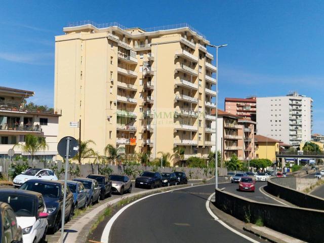 Attico in vendita a Gravina Di Catania, Sicilia
