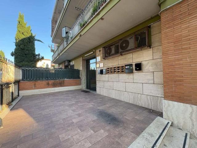 Attico in vendita a Guidonia Montecelio, Roma Capitale