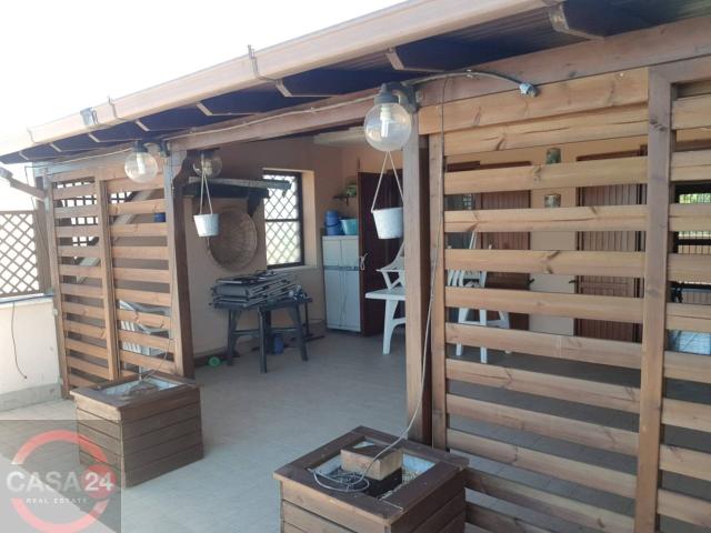Attico in vendita a Villaggio Nettuno, Latina